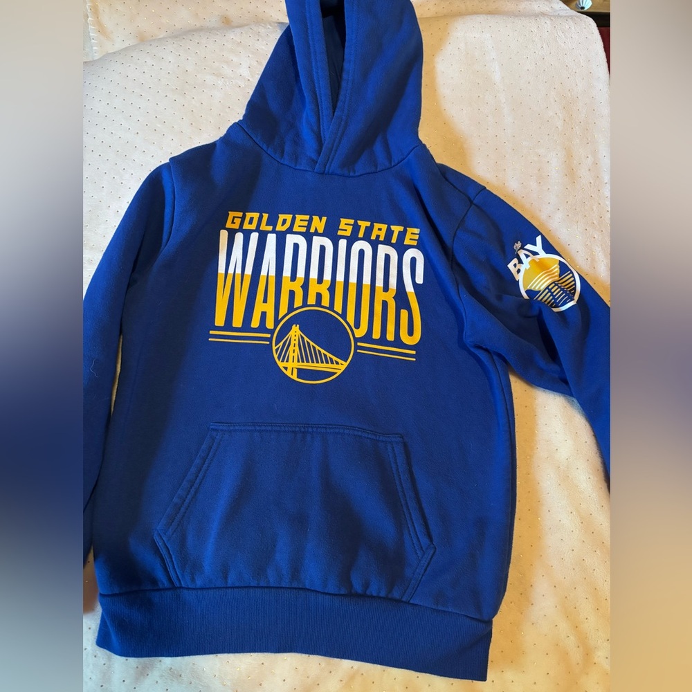 Golden State Warriors youth Hoodie size 10/12. Like New